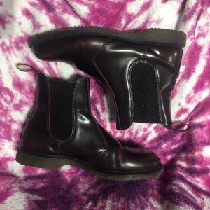 Dr. Martens Cherry Chelsea boot